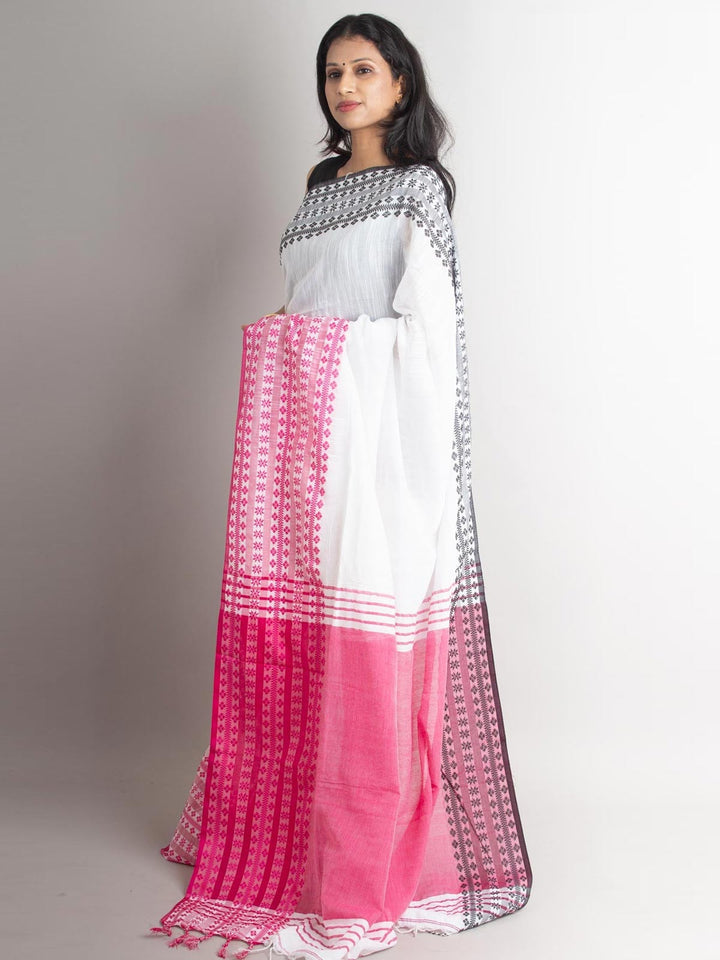 Begampuri Bengal Cotton Handloom Saree - 1041 Saree AEVUM   