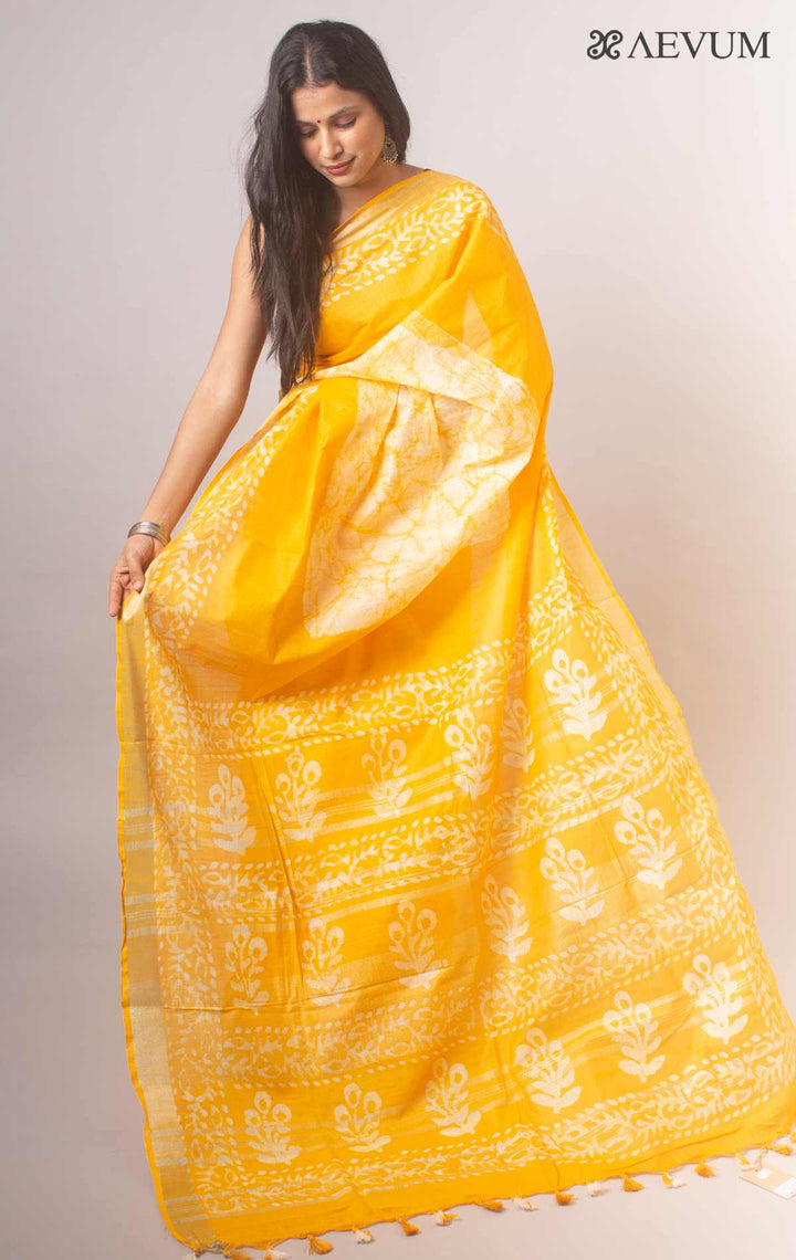 Linen Saree with Batik Print - 10441 Saree Anita   