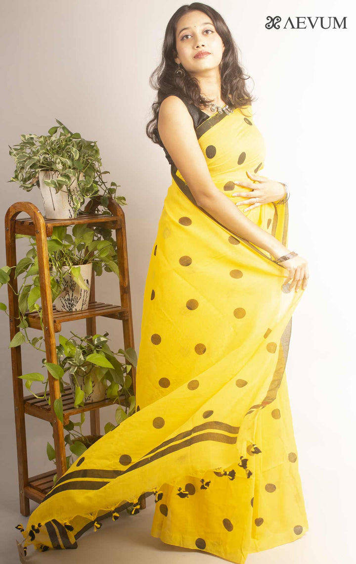 Polka Dot Mulmul Cotton Saree - 12401 Saree Anita Kuthir   