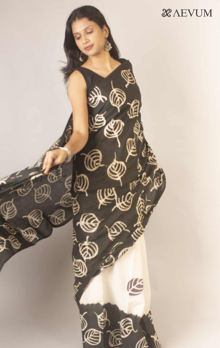 Hand Batik Mulmul Cotton Saree By Aevum - 12878 Saree Anita Kuthir   