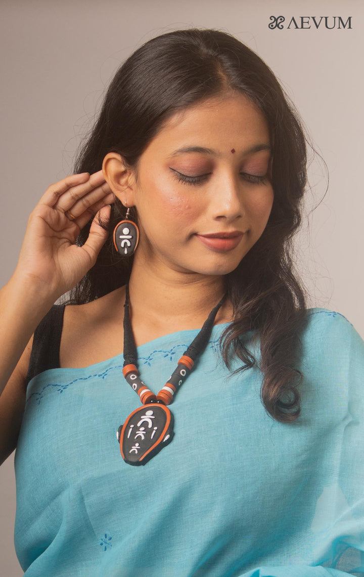 Hand Painted Terracotta Necklace Set-15956 Jewellery Kasturi Sengupta   