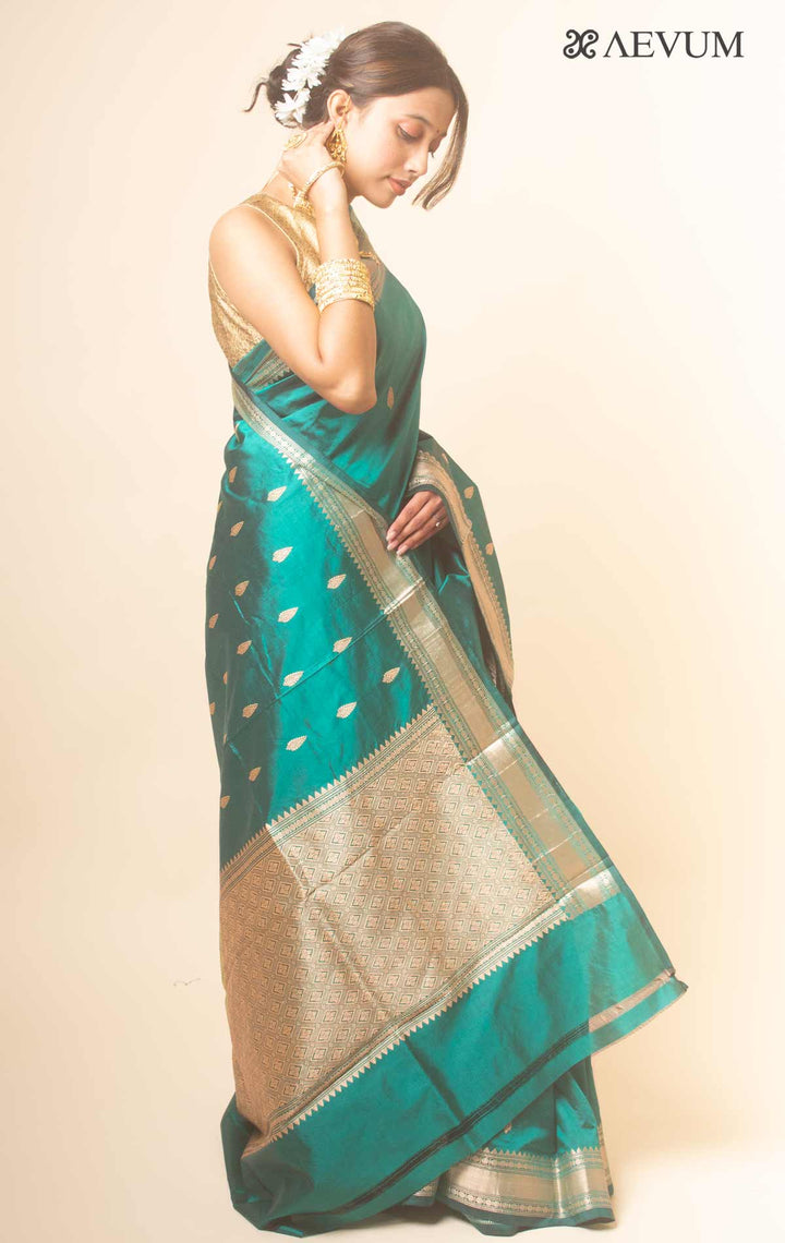 Kanjivaram Banarasi work Pure Silk Saree with Silk Mark - 17743 - AEVUM