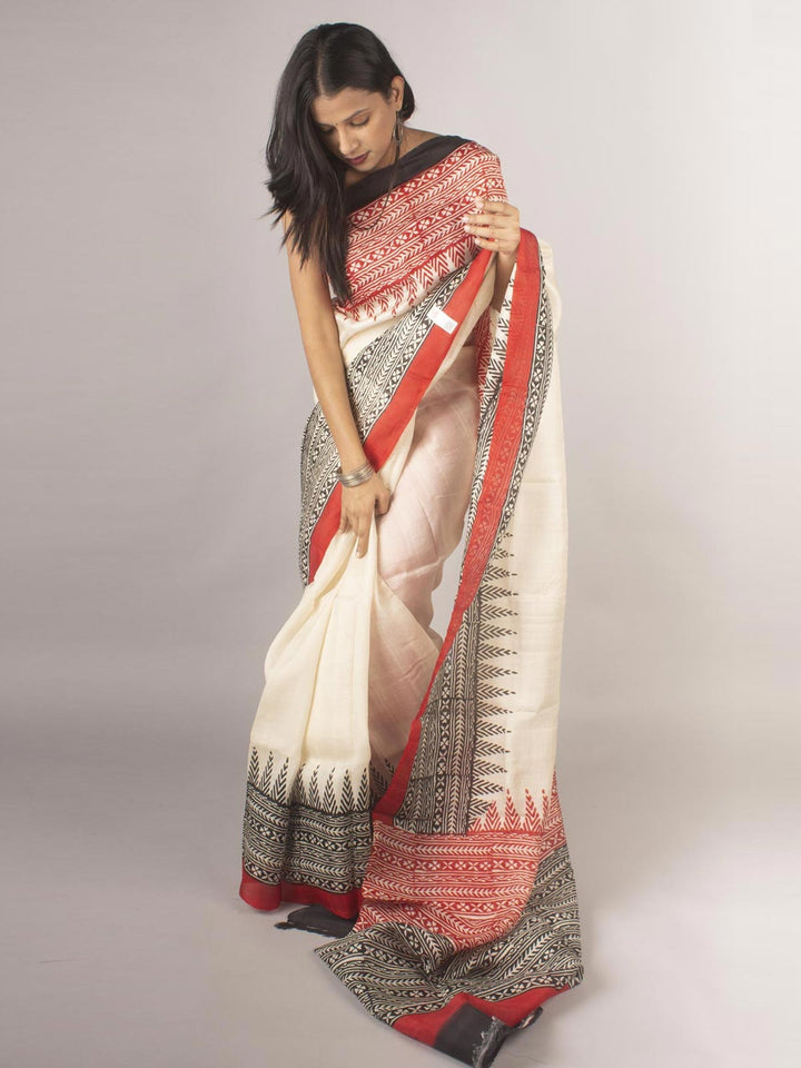 Three Ply Murshidabad Pure Silk With Blouse Piece - 9689 Saree AEVUM