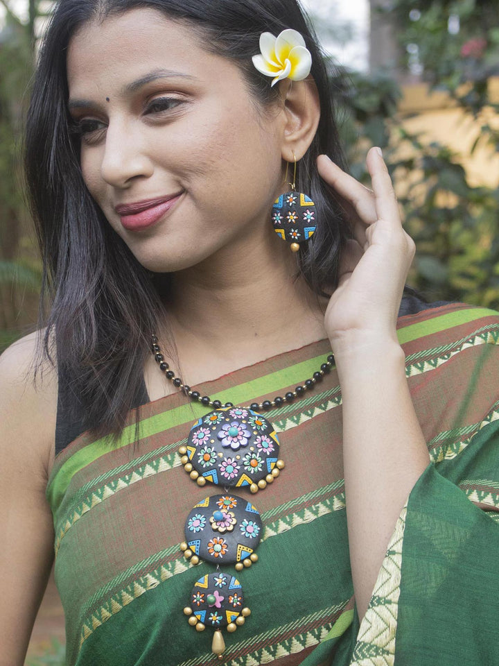 Colourful Terracotta Handmade Necklace Set - 9714 Jewellery Kasturi Sengupta   