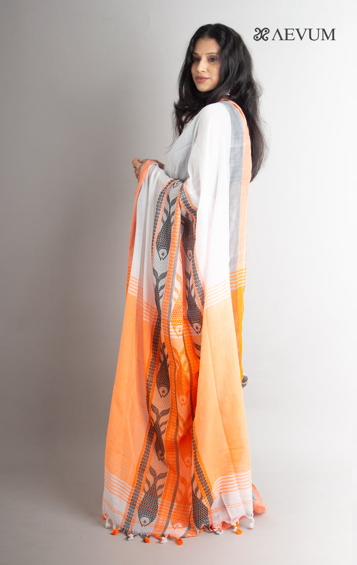 Begampuri Fish Madhyamani Bengal Cotton Saree - 0606 Saree AEVUM 2   