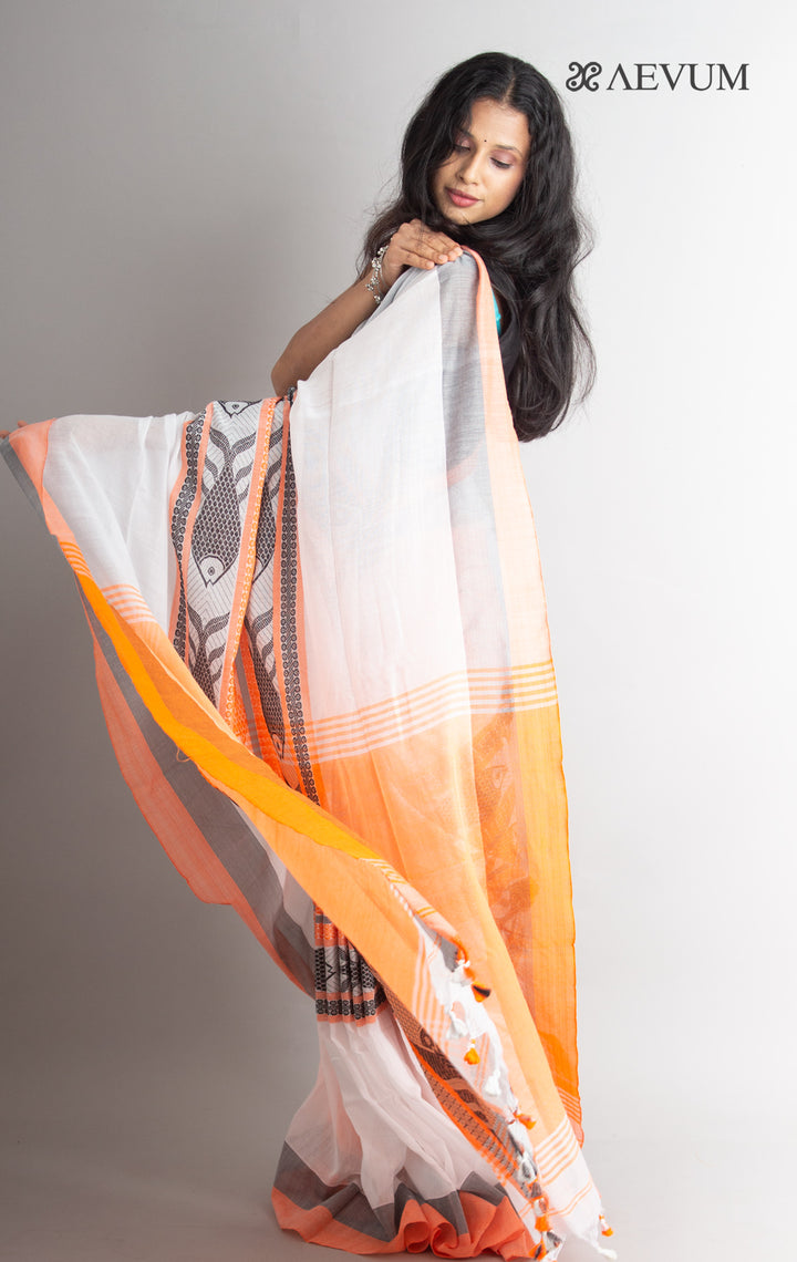 Begampuri Fish Madhyamani Bengal Cotton Saree - 0606 Saree AEVUM 2   