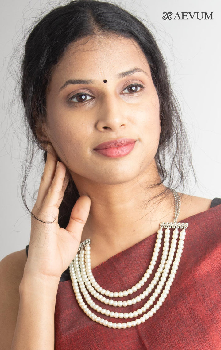 Four String Pearl Necklace - 0641 - AEVUM