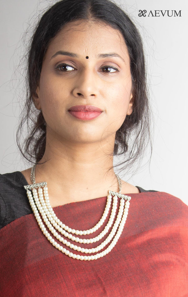 Four String Pearl Necklace - 0641 - AEVUM