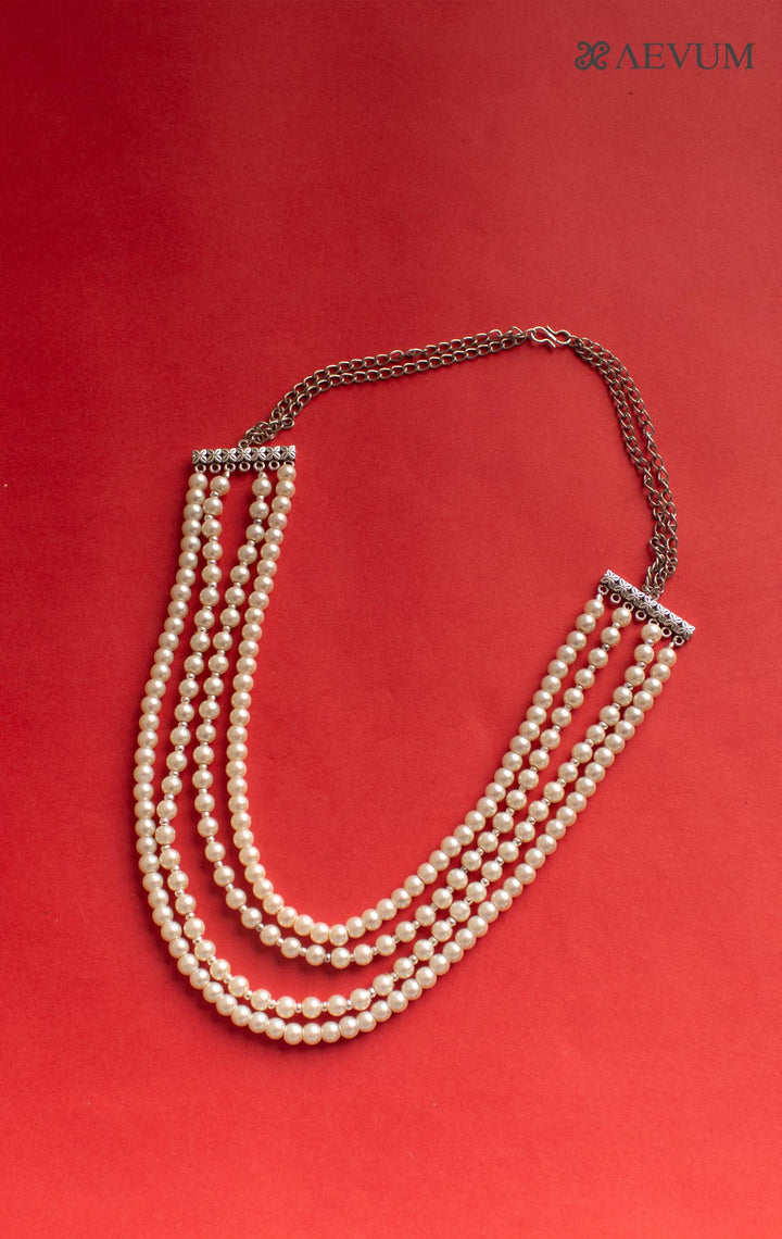 Four String Pearl Necklace - 0641 - AEVUM