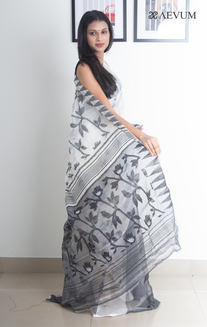 Dhakai Jamdani with Gap Work without Blouse Piece - 1896 - AEVUM