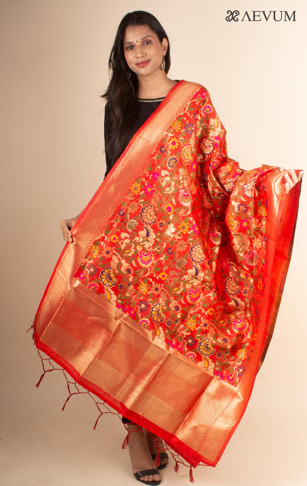 Banarasi Floral Motif Alfi Katan Silk Dupatta - 4425 - AEVUM