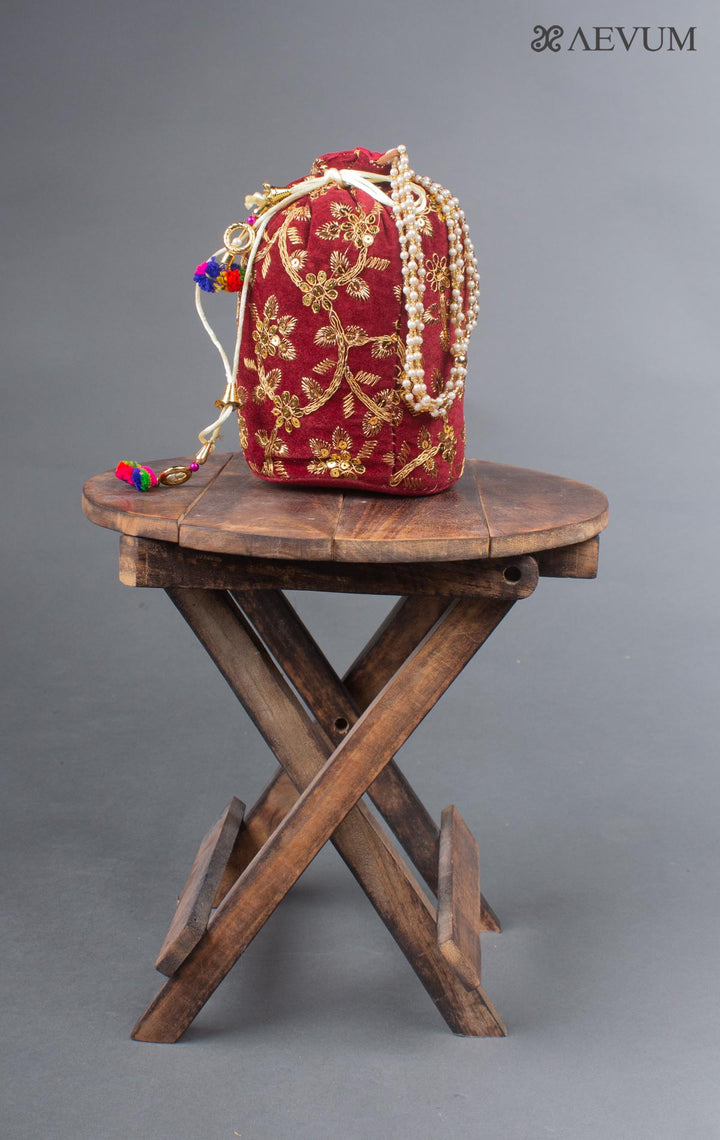 Embroidered Potli Bag - 6264 Bags AEVUM