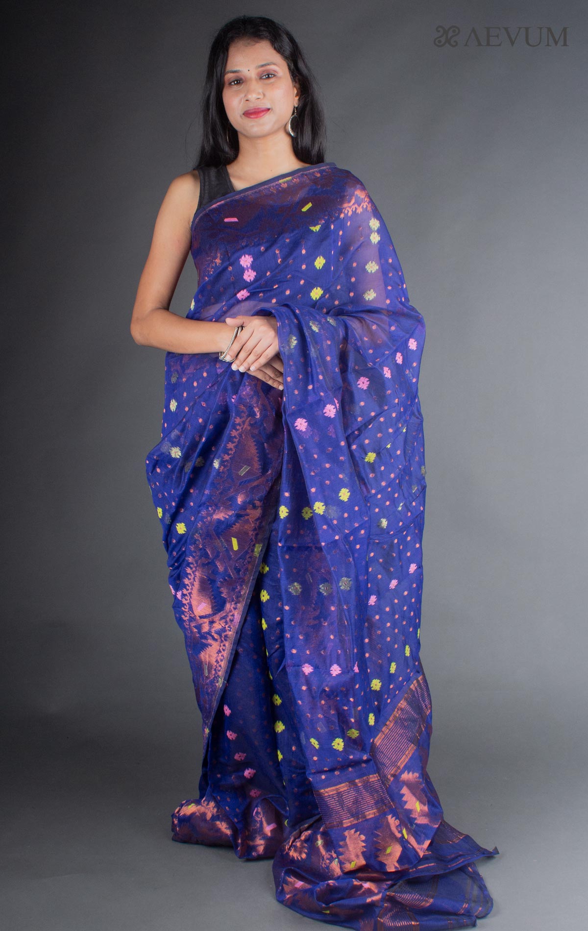 Royal Blue Jamdani Saree with Geometric Woven Design & Zari Butta |  Aryavart – Thearyavart