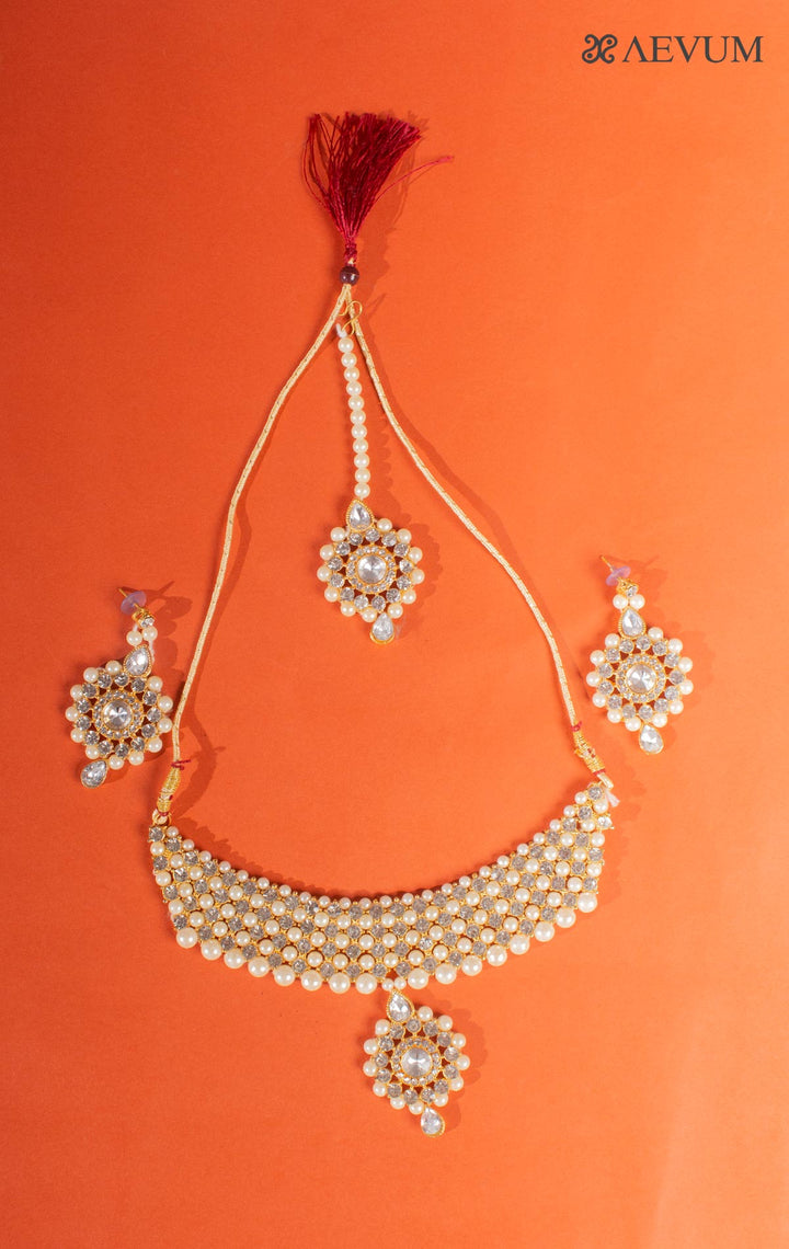 Kundan Stone and Pearl Choker Set-8519 - AEVUM