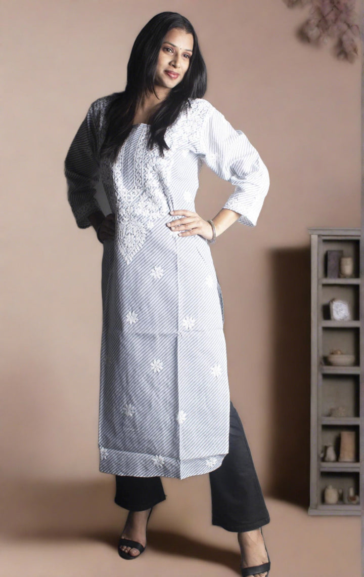 Hand Embroidered Lucknowi Chikankari Kurti - 9349 - AEVUM
