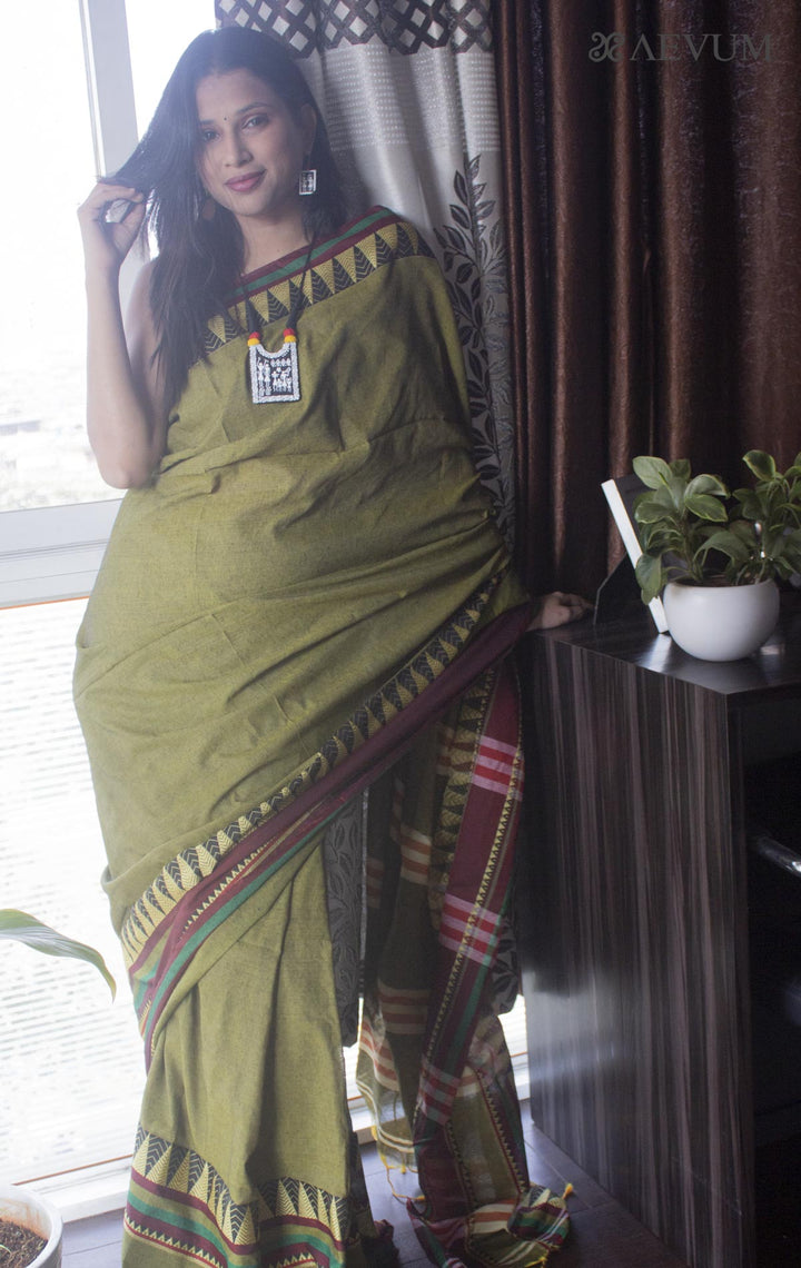 Madhumani Begampuri Bengal Cotton Handloom Saree - 9767 Saree Riya's Collection   