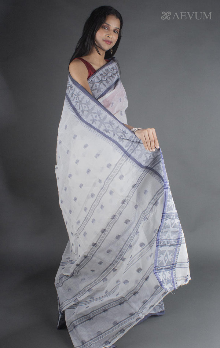 Bengal Cotton Handloom Saree Without Blouse Piece - 7900 - AEVUM