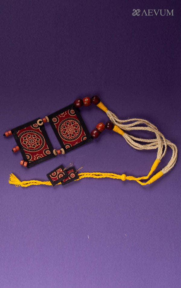Handmade Cloth Necklace Set - 8028 Jewellery Nupur Sanghvi   